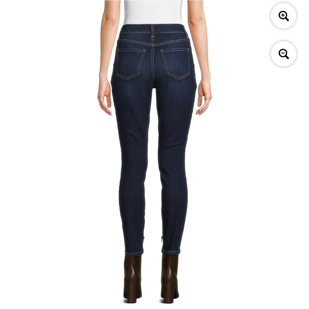 Time and Tru Women's Dark Indigo Skinny Jeans - Picture 2 of 4